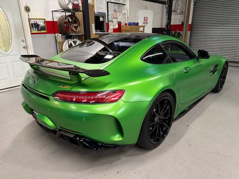 Used 2018 Mercedes-Benz AMG GT R image 6