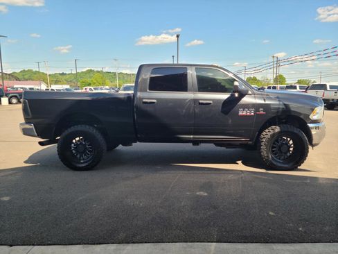 Used 2016 RAM 2500 Tradesman w/ Chrome Appearance Group AWD/4WD image 21