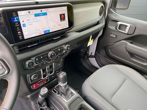 New 2024 Jeep Wrangler Unlimited Sport image 12