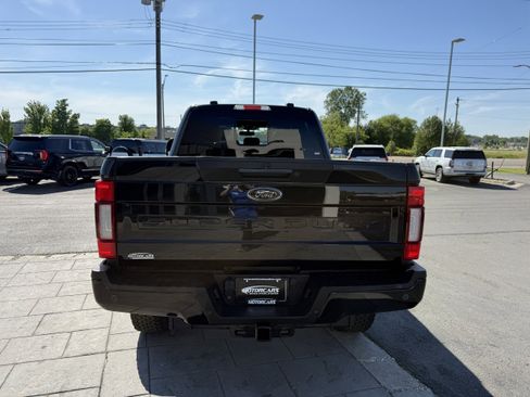 Used 2022 Ford F250 XLT w/ XLT Value Package AWD/4WD image 5