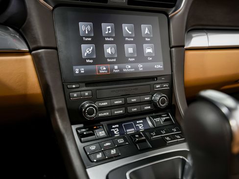 Used 2017 Porsche 911 Carrera S image 13