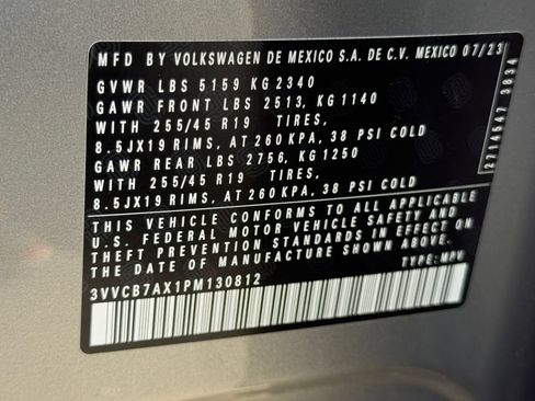 Used 2023 Volkswagen Tiguan SE R-Line FWD image 29