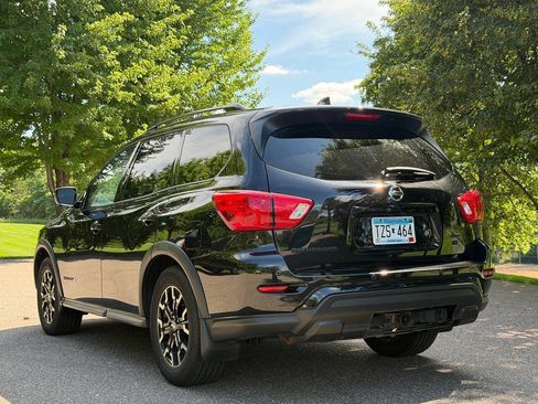 Used 2020 Nissan Pathfinder SL AWD/4WD image 3