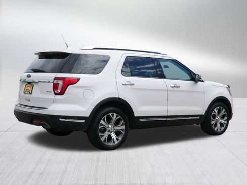 Used 2019 Ford Explorer Limited w/ Limited Luxury Package AWD/4WD image 7