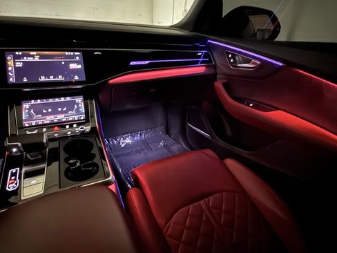 Used 2024 Audi SQ8 Prestige w/ Prestige Package image 46