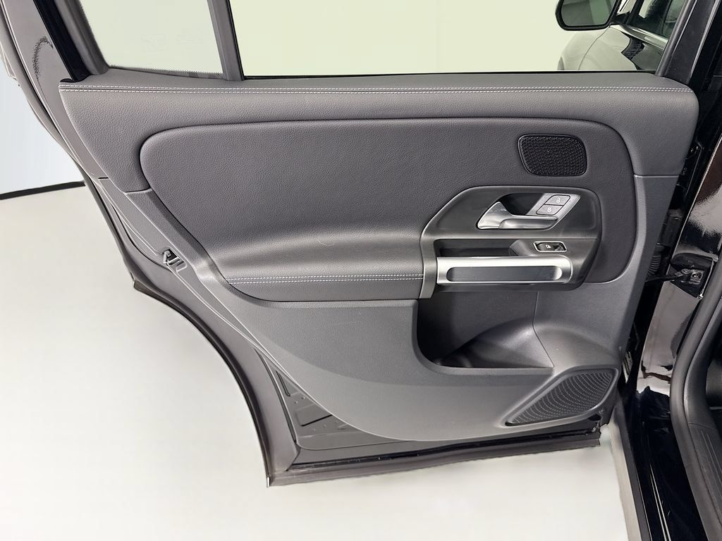 Certified 2024 Mercedes-Benz GLB 250 4MATIC image 25