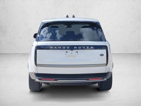 Used 2023 Land Rover Range Rover SE image 6