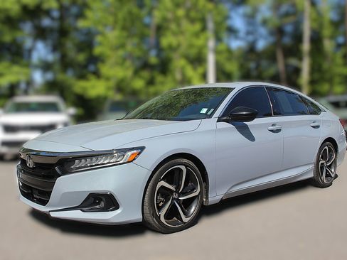 Used 2022 Honda Accord Sport image 3