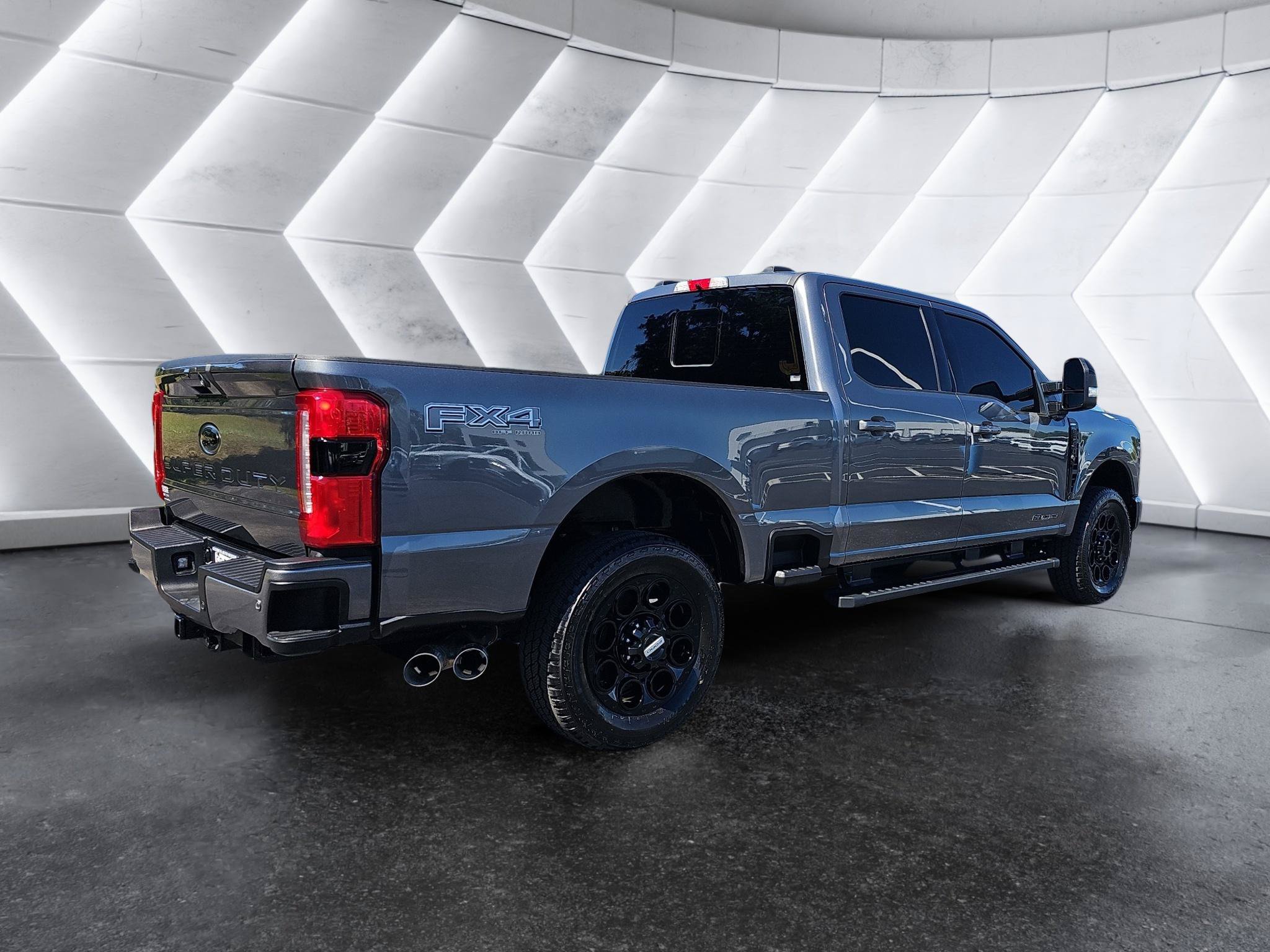 Used 2026 Ford F250 Lariat w/ Black Appearance Package AWD/4WD image 7