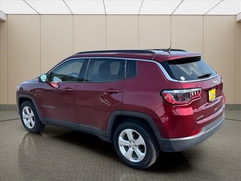 Used 2021 Jeep Compass Latitude w/ Convenience Group FWD image 4