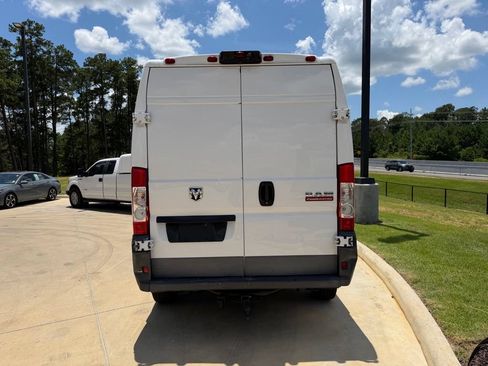 Used 2017 RAM ProMaster 2500 FWD image 4