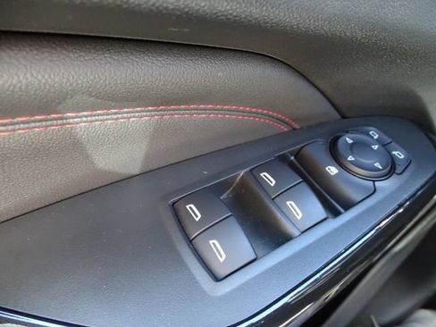 Used 2024 Chevrolet Trax RS w/ Driver Confidence Package FWD image 21