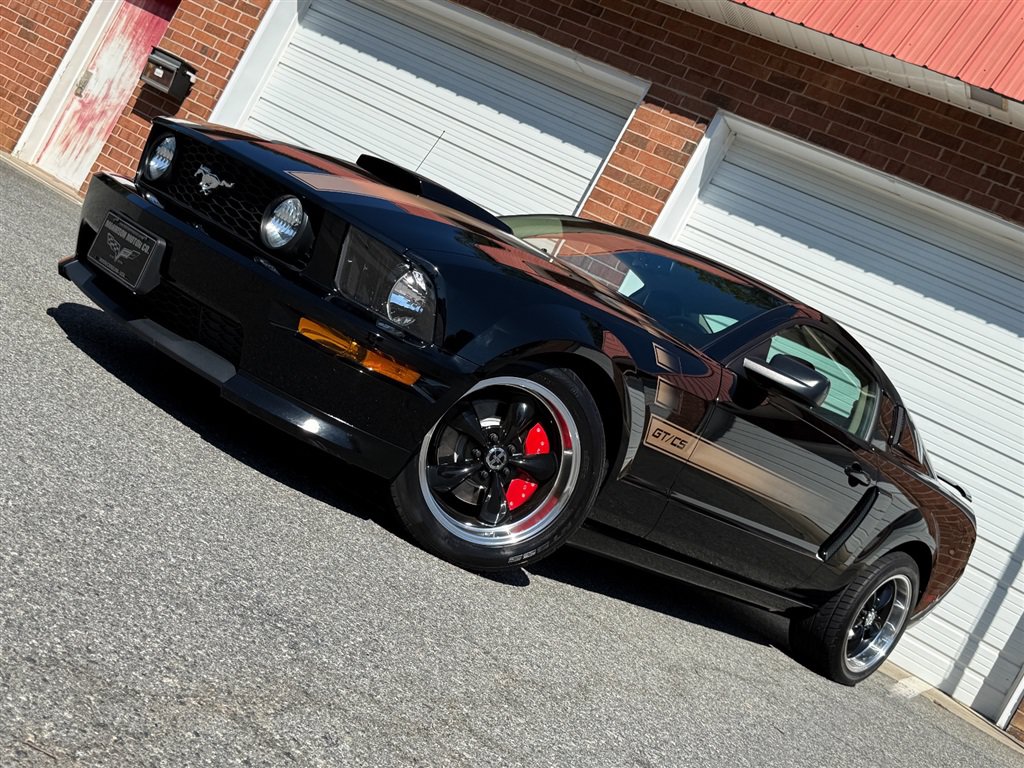 Used 2007 Ford Mustang GT RWD image 4