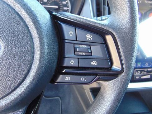 Certified 2025 Subaru Crosstrek 2.0i Premium AWD/4WD image 17