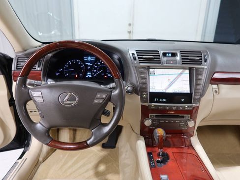 Used 2012 Lexus LS 460 w/ Comfort Pkg RWD image 20