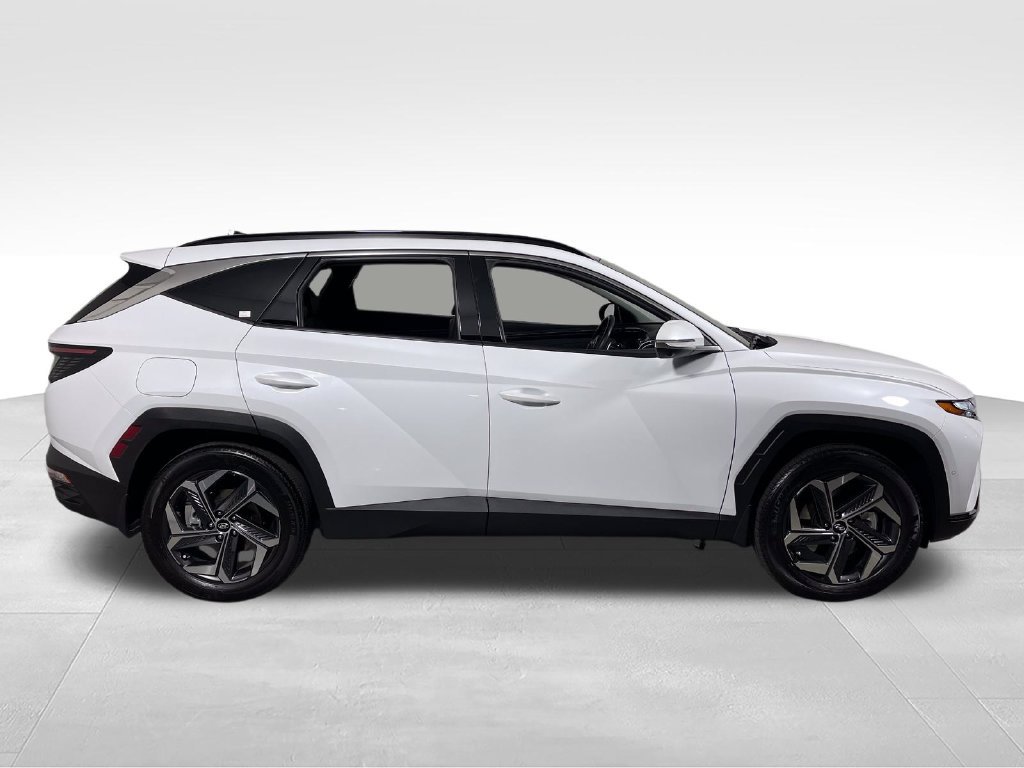 Certified 2023 Hyundai Tucson Limited AWD/4WD image 2