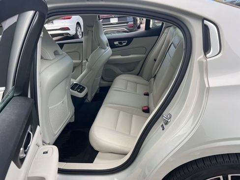 Used 2020 Volvo S60 T5 Inscription w/ Protection Package Premier image 34