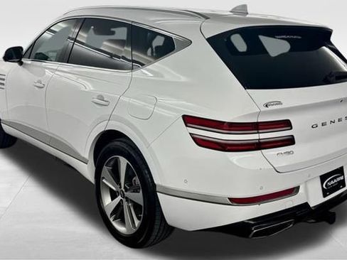 Used 2023 Genesis GV80 3.5T AWD/4WD image 9