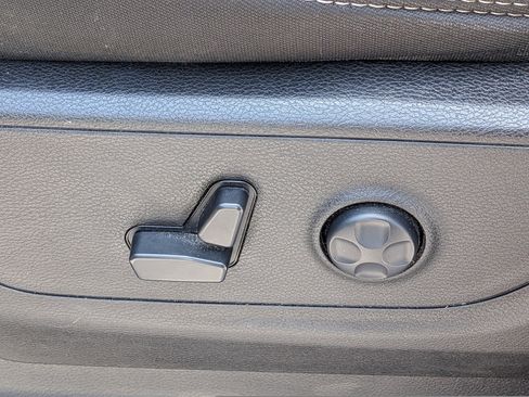 Used 2019 RAM 1500 Big Horn AWD/4WD image 20