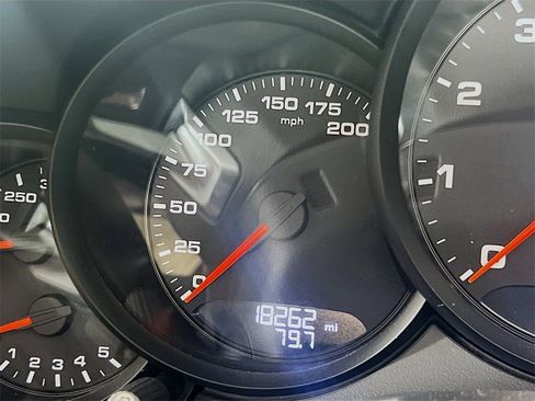 Certified 2018 Porsche 911 Carrera 4 GTS image 13