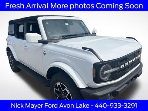 Used 2022 Ford Bronco Outer Banks AWD/4WD image 1