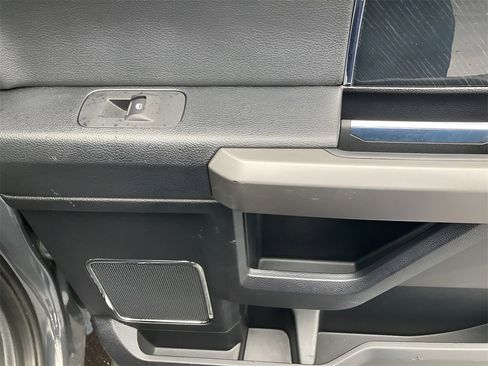 Used 2021 Ford F250 Platinum w/ FX4 Off-Road Package image 45