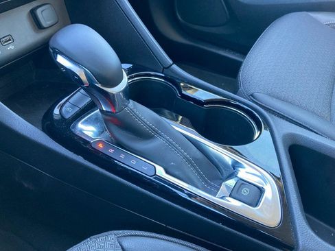 Used 2025 Buick Encore GX Preferred image 24