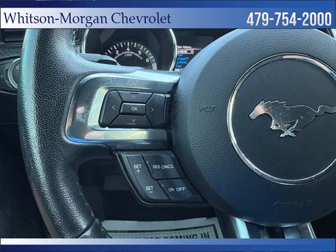 Used 2017 Ford Mustang Coupe RWD image 18