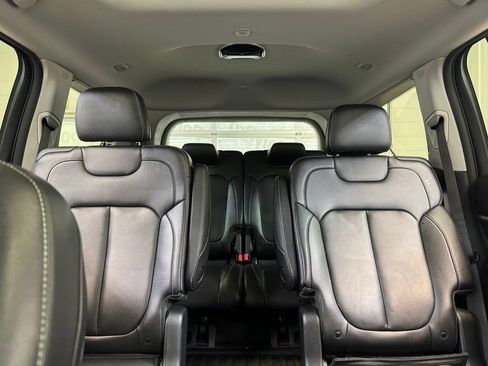 Used 2021 Jeep Grand Cherokee L Limited AWD/4WD image 16