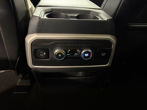 Used 2023 Ford Expedition Max XLT image 14