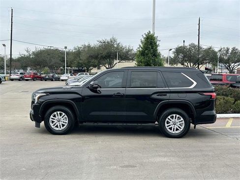 Certified 2025 Toyota Sequoia SR5 image 4