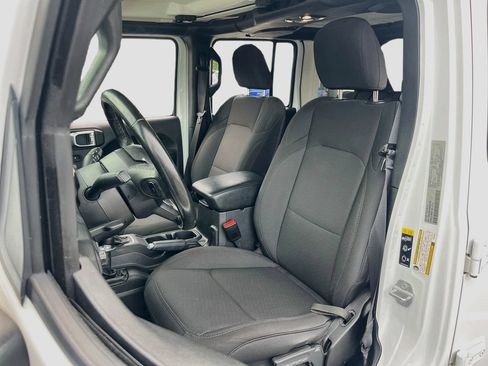 Certified 2022 Jeep Wrangler Unlimited Sport AWD/4WD image 19