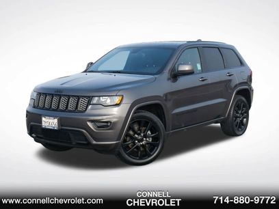 Used 2017 Jeep Grand Cherokee Altitude
