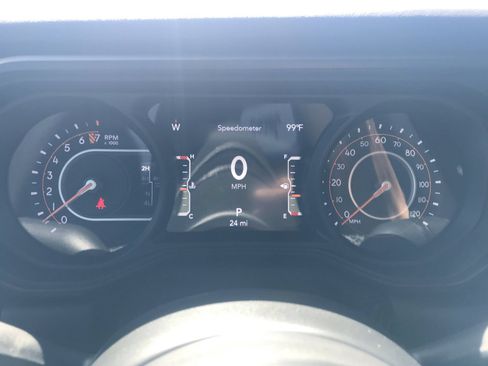 Used 2025 Jeep Gladiator Rubicon AWD/4WD image 25