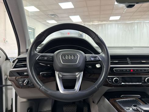 Used 2019 Audi Q7 3.0T Prestige image 28