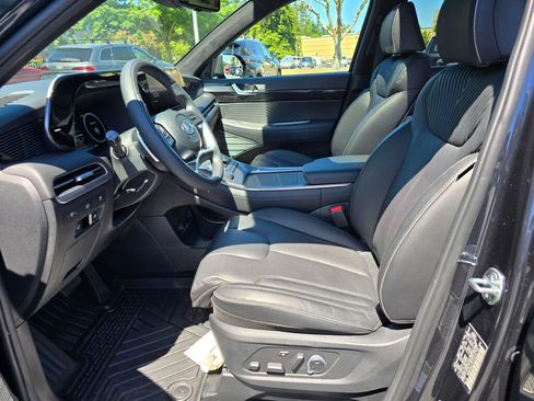 Used 2024 Hyundai Palisade Calligraphy AWD/4WD image 3