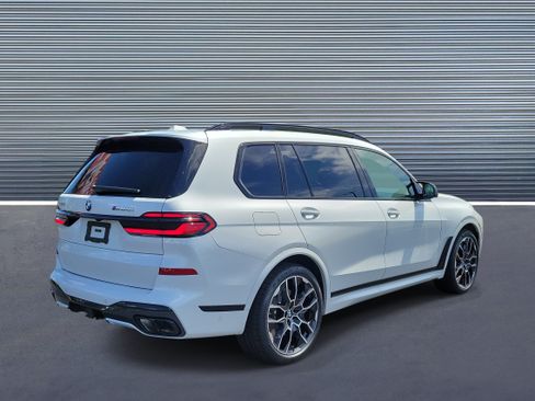New 2027 BMW X7 M60i AWD/4WD image 3