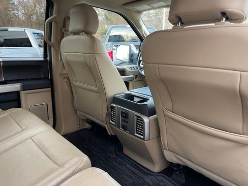 Used 2015 Ford F150 Lariat w/ Equipment Group 502A Luxury image 33