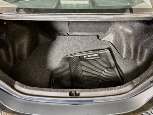 Certified 2019 Toyota Corolla LE FWD image 27
