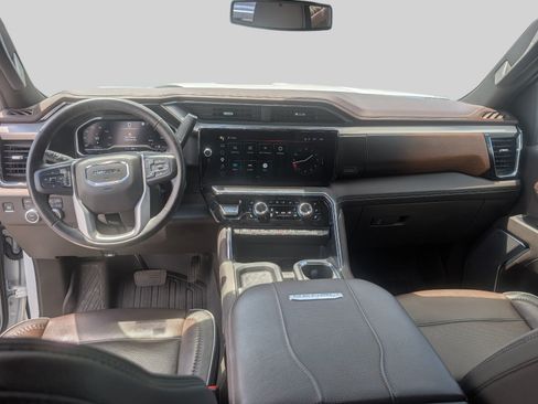 Used 2025 GMC Sierra 2500 Denali AWD/4WD image 29
