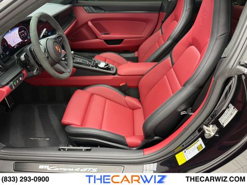 Used 2025 Porsche 911 Carrera 4 GTS image 37