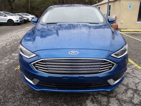 Used 2018 Ford Fusion SE w/ Fusion SE Technology Package image 23