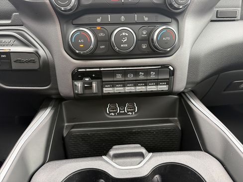 Used 2022 RAM 3500 Big Horn w/ Level C Equiment Group AWD/4WD image 24