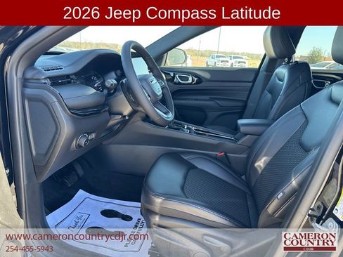 New 2026 Jeep Compass Latitude image 13