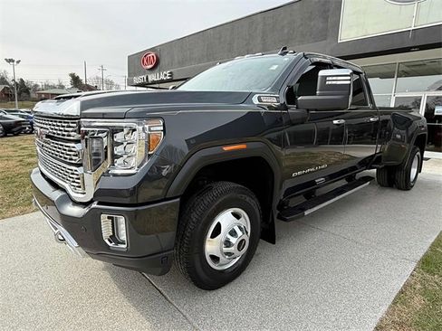 Used 2023 GMC Sierra 3500 Denali image 25