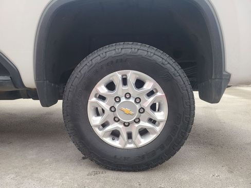 Used 2022 Chevrolet Silverado 2500 LTZ w/ Safety Package AWD/4WD image 16