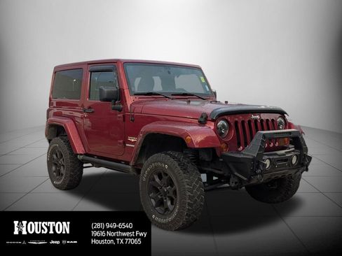 Used 2012 Jeep Wrangler Sahara w/ Connectivity Group image 3