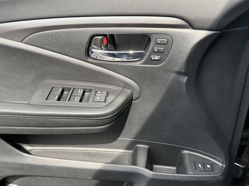 Used 2019 Honda Pilot EX-L image 10