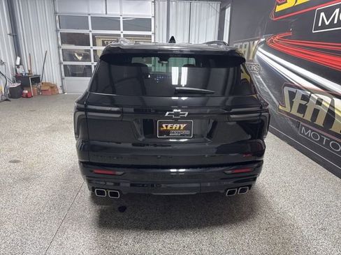 Used 2024 Chevrolet Traverse RS w/ LPO, Floor Liner Package image 12
