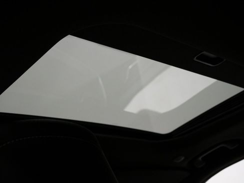 New 2025 Jeep Grand Cherokee 4WD image 4